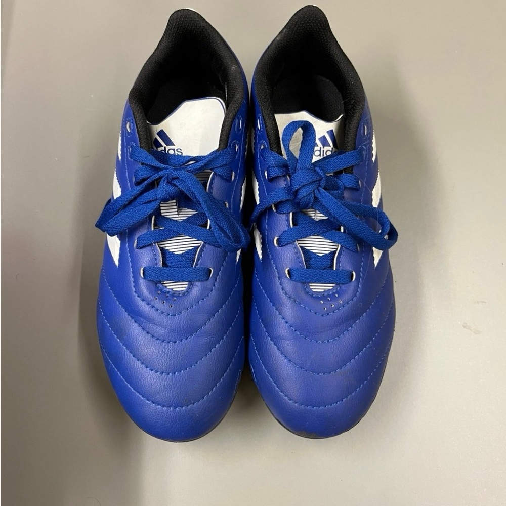 Adidas Royal Blue Soccer Shoes Size 4